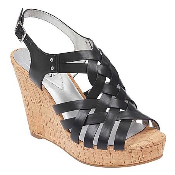 guess eppie wedge sandal